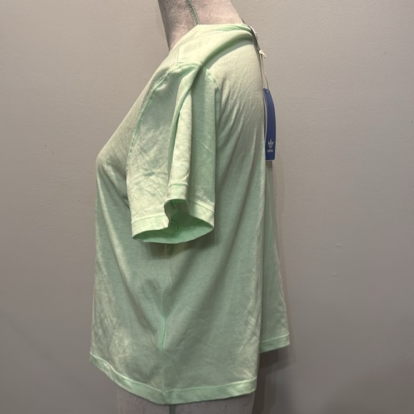 Adidas tee boxy cropped tshirt NWT S - Picture 3 of 9